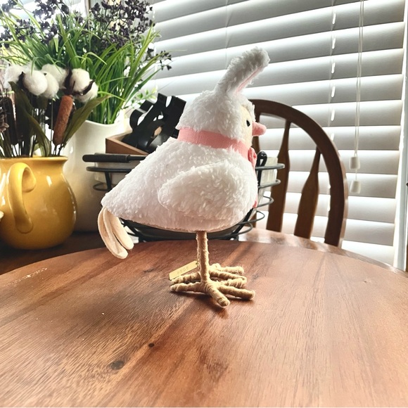 TARGET Spritz Featherly Friends **TUFT ~ 2024** The Easter Bunny Bird - Picture 2 of 8
